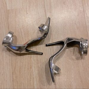 Anne Michelle silver open toe heel sandals